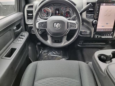 2026 RAM Ram 2500 RAM 2500 BLACK EXPRESS CREW CAB 4X4 6'4' BOX